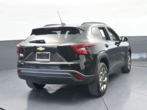 Used 2025 Chevrolet Trax LT w/ Driver Confidence Package image 5