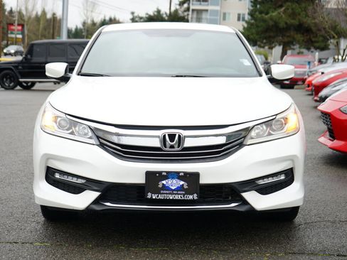 Used 2017 Honda Accord Sport Special Edition image 8