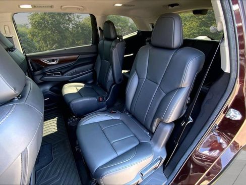 Used 2025 Subaru Ascent Touring w/ Popular Package #1 AWD/4WD image 21