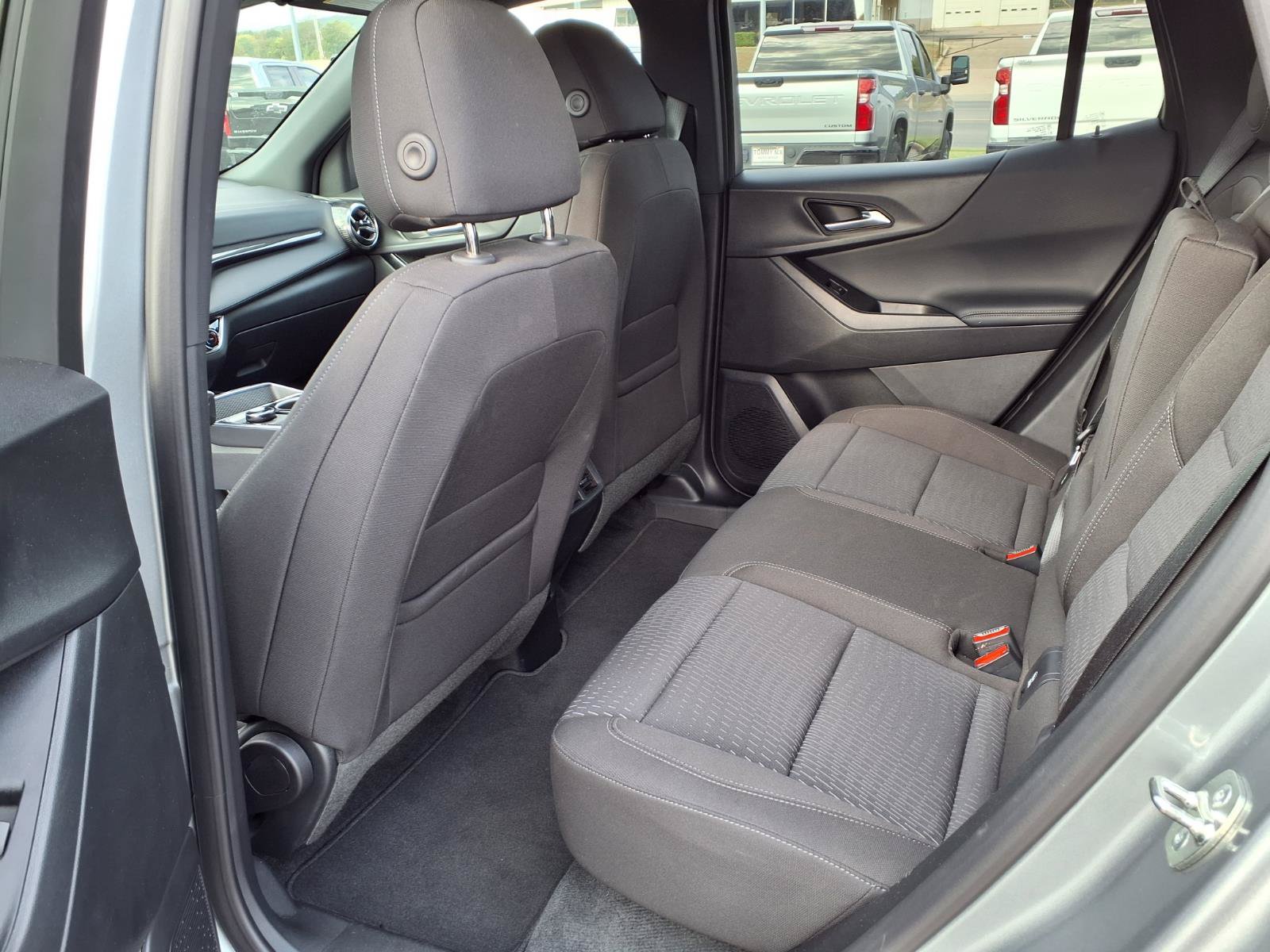 Used 2026 Chevrolet Equinox LT AWD/4WD image 17