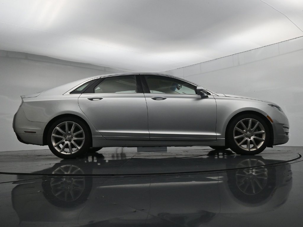 Used 2014 Lincoln MKZ w/ Equipment Group 101A Select FWD image 24