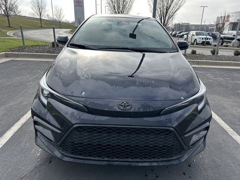 Used 2024 Toyota Corolla SE image 3