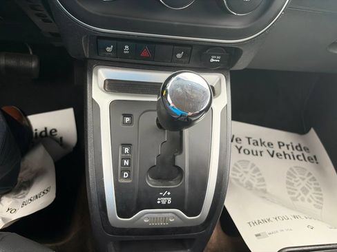 Used 2014 Jeep Compass Latitude FWD image 24