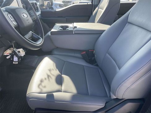 New 2026 Ford F250 XL w/ XL Chrome Package image 13