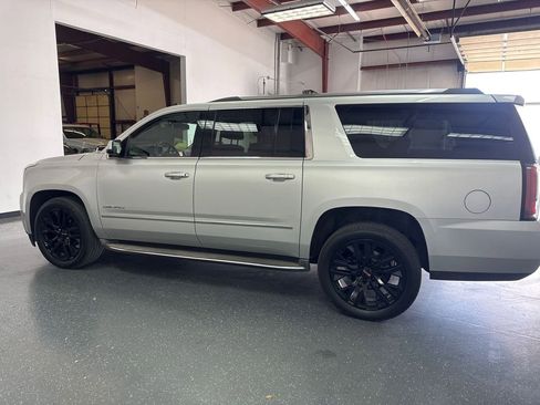 Used 2015 GMC Yukon XL Denali w/ Touring Package AWD/4WD image 8