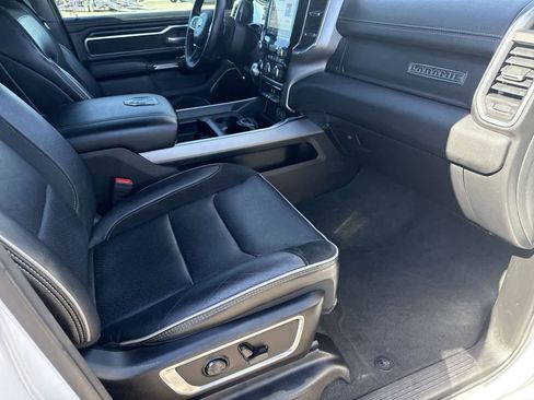 Used 2024 RAM 1500 Laramie AWD/4WD image 11