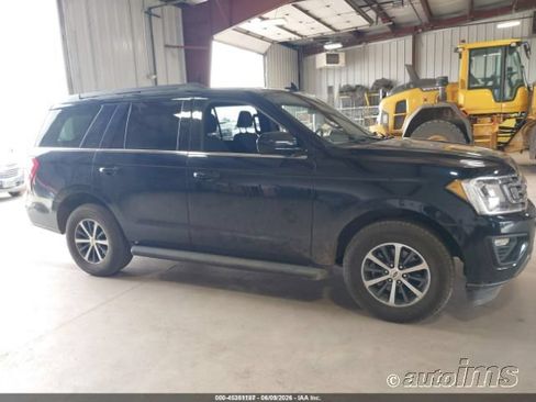 Used 2021 Ford Expedition XL AWD/4WD image 2