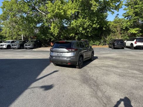 New 2026 Nissan Rogue SV AWD/4WD image 5