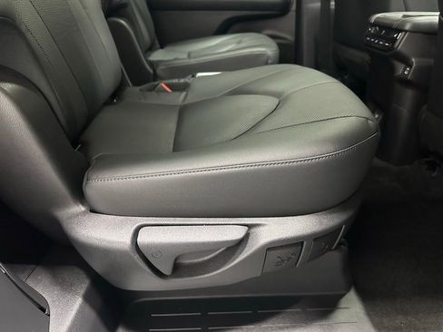 Used 2025 Toyota Grand Highlander AWD image 58