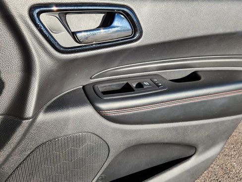 Certified 2025 Dodge Durango GT image 16