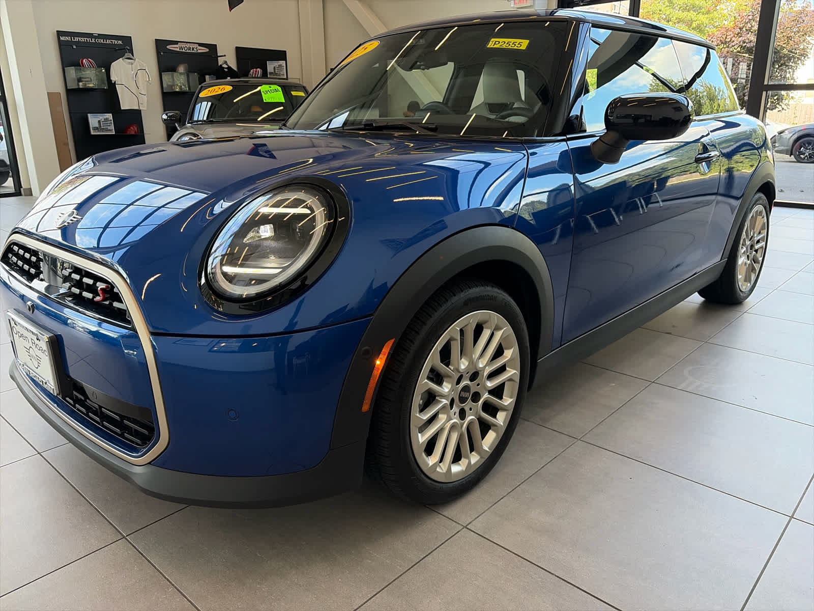 Used 2025 MINI Cooper S FWD image 1