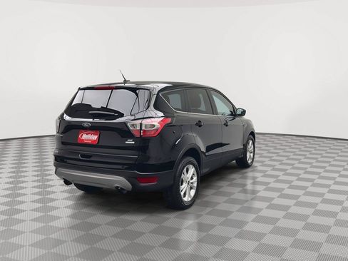 Used 2017 Ford Escape SE FWD image 32