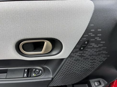 Certified 2025 MINI Cooper S image 12