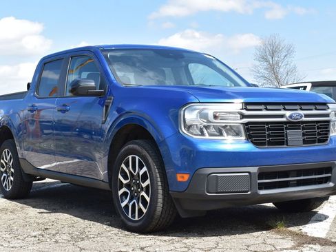 Used 2024 Ford Maverick Lariat image 3