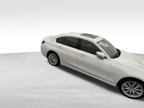 Used 2024 BMW 330e xDrive image 17