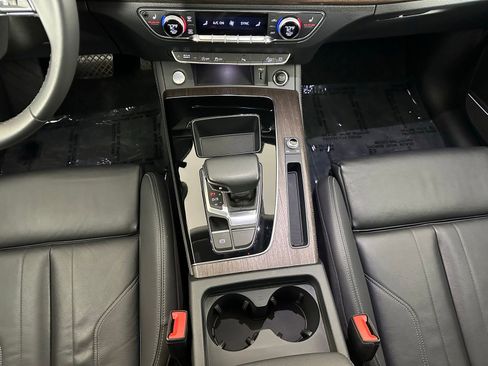 Used 2024 Audi Q5 2.0T Premium Plus AWD/4WD image 16