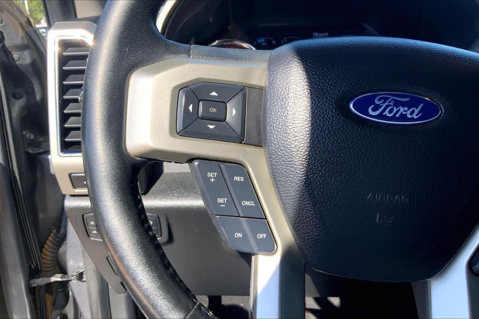 Used 2021 Ford F250 Lariat w/ Lariat Value Package AWD/4WD image 24