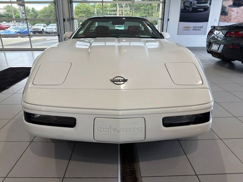 Used 1991 Chevrolet Corvette Coupe RWD image 3