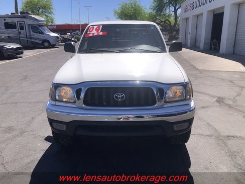 Used 2004 Toyota Tacoma 4x4 Xtracab V6 image 4