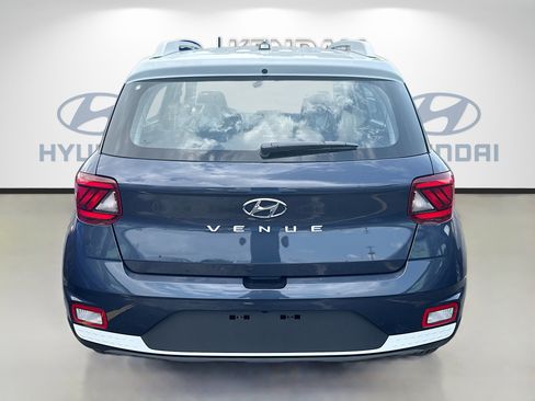 New 2026 Hyundai Venue SEL FWD image 5
