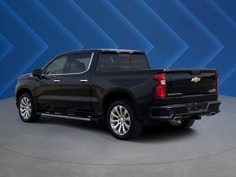 Used 2022 Chevrolet Silverado 1500 High Country AWD/4WD image 5