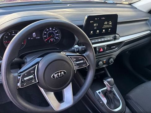 Used 2020 Kia Forte LXS image 9