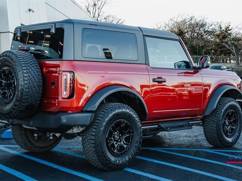 Certified 2023 Ford Bronco Wildtrak image 5