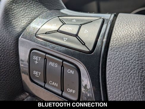 Used 2018 Ford Explorer XLT w/ Equipment Group 202A AWD/4WD image 5