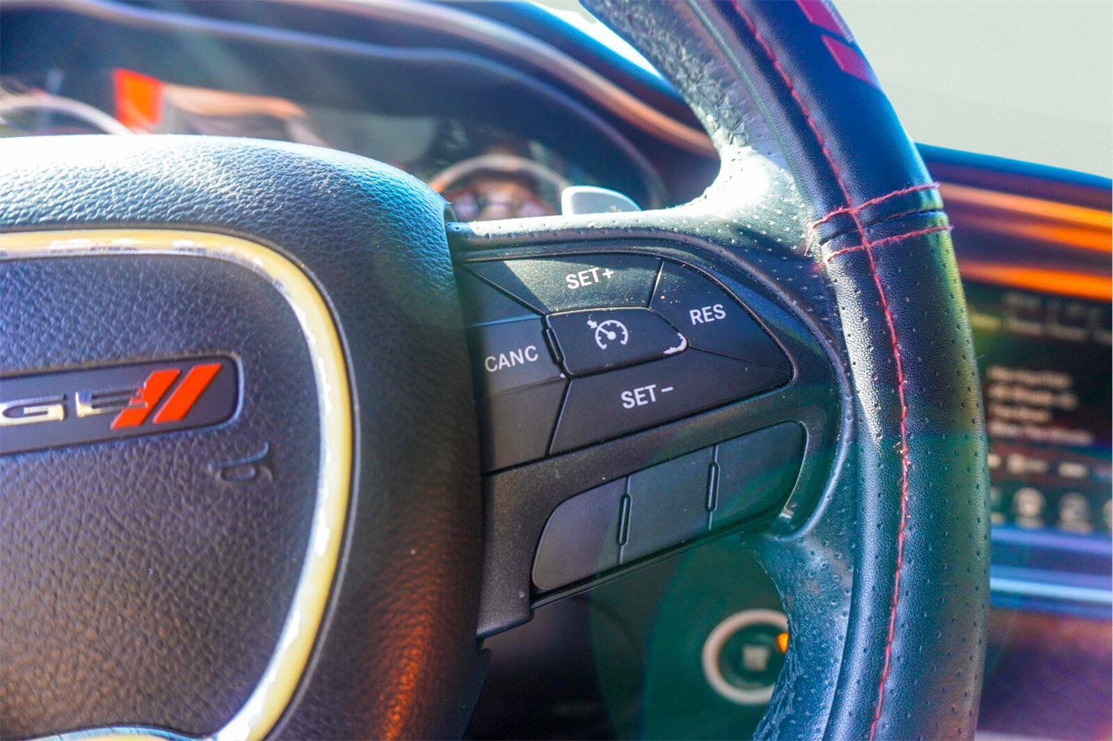 Used 2015 Dodge Challenger R/T Plus RWD image 23