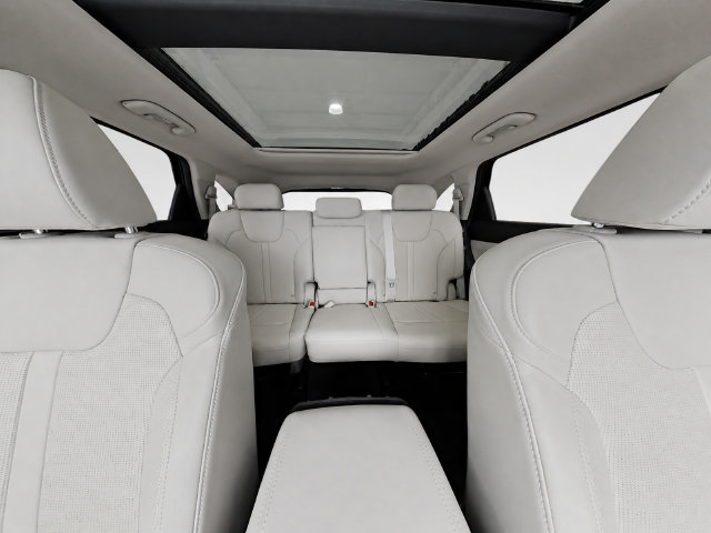 Used 2025 Kia Sorento S w/ Panoramic Sunroof Package FWD image 13