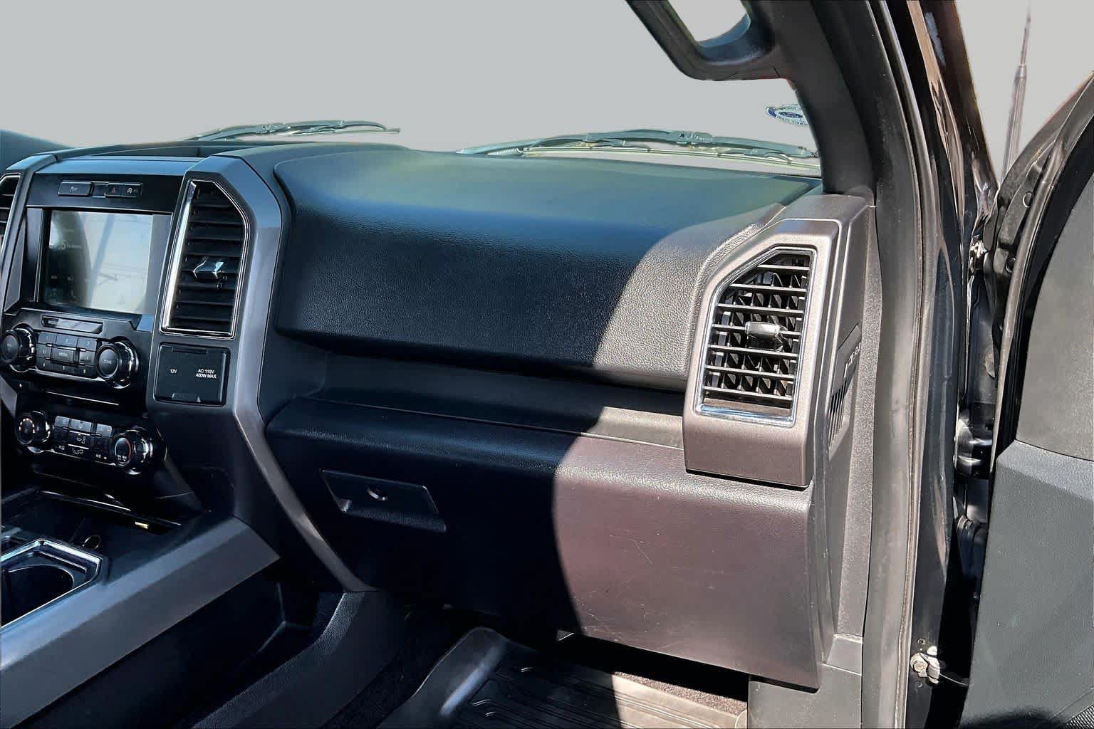 Used 2016 Ford F150 XLT w/ Equipment Group 302A Luxury RWD image 17