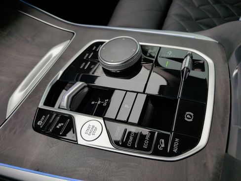 Certified 2024 BMW X7 xDrive40i AWD/4WD image 19
