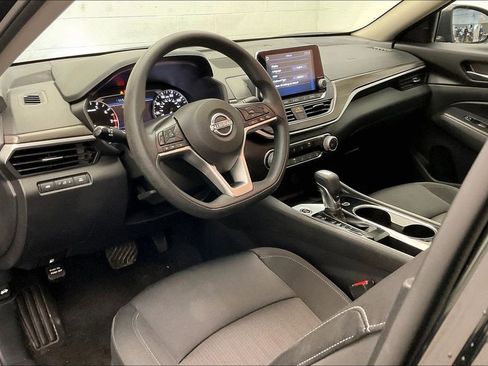 Certified 2024 Nissan Altima 2.5 SV image 10