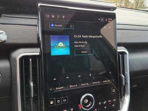 Certified 2025 GMC Acadia Denali image 34