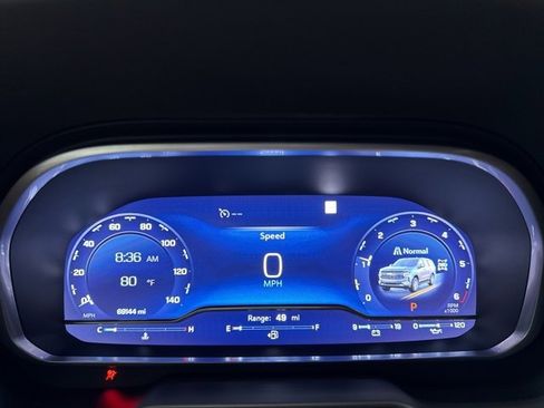 Used 2023 Chevrolet Tahoe Premier image 8