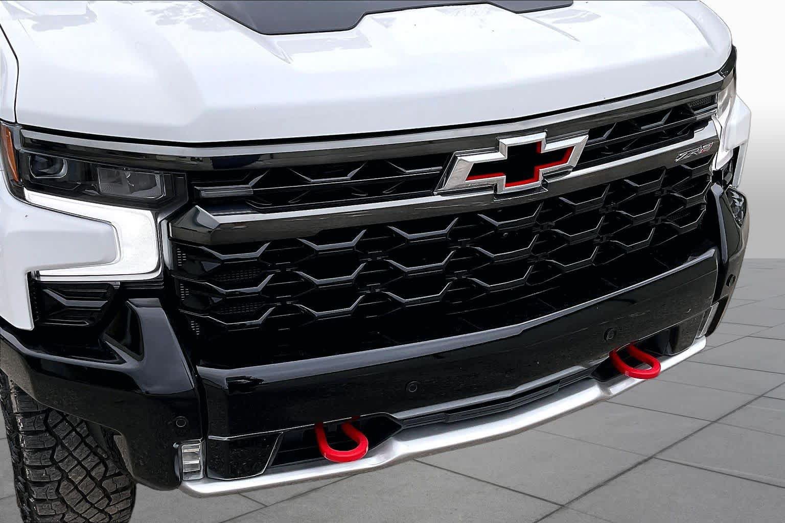 Used 2025 Chevrolet Silverado 1500 ZR2 w/ Technology Package AWD/4WD image 28