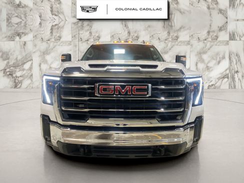 Used 2024 GMC Sierra 2500 SLE w/ SLE Convenience Package image 3