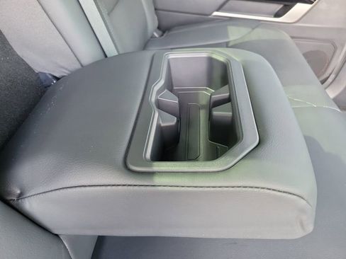 Used 2025 Toyota Tundra Limited AWD/4WD image 24