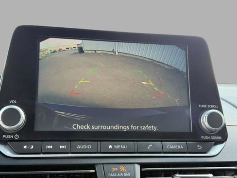 Used 2025 Nissan Altima 2.5 SV image 24