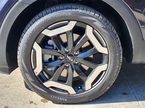 New 2025 Kia Telluride EX image 8