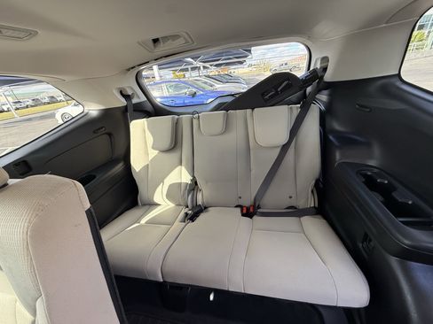 Used 2021 Subaru Ascent Premium w/ Convenience Package image 14