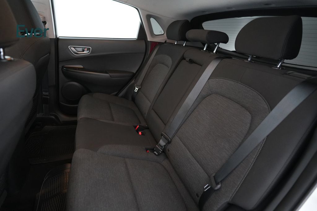 Used 2021 Hyundai Kona SEL FWD image 24