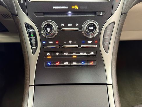Used 2019 Lincoln Nautilus Reserve AWD/4WD image 22