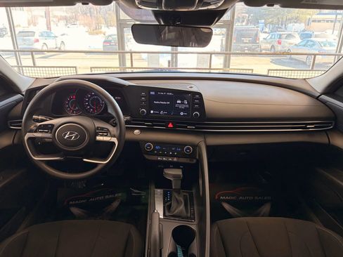 Used 2022 Hyundai Elantra SEL FWD image 65