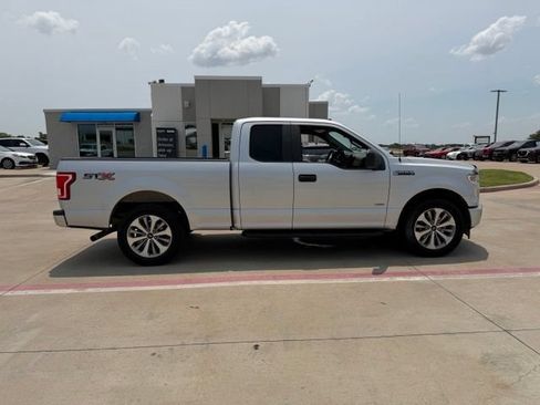 Used 2017 Ford F150 XL w/ Equipment Group 101A Mid RWD image 2