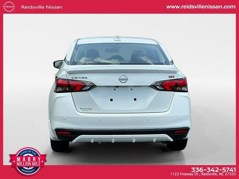New 2025 Nissan Versa SR w/ Trunk Package image 5