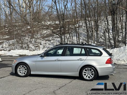 Used 2007 BMW 328xi Wagon image 11