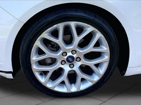 Used 2014 Ford Fusion Titanium FWD image 10