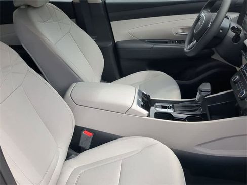 New 2026 Hyundai Tucson SE image 22