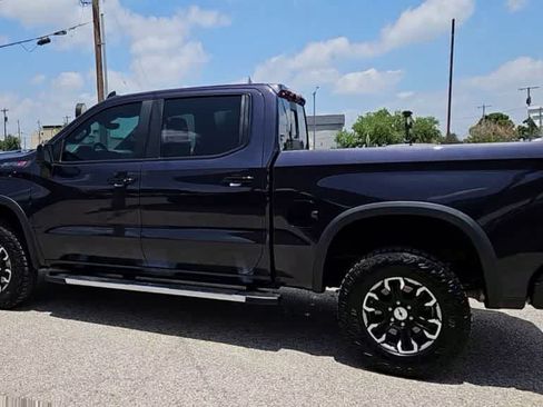 Used 2023 Chevrolet Silverado 1500 ZR2 w/ Technology Package AWD/4WD image 5